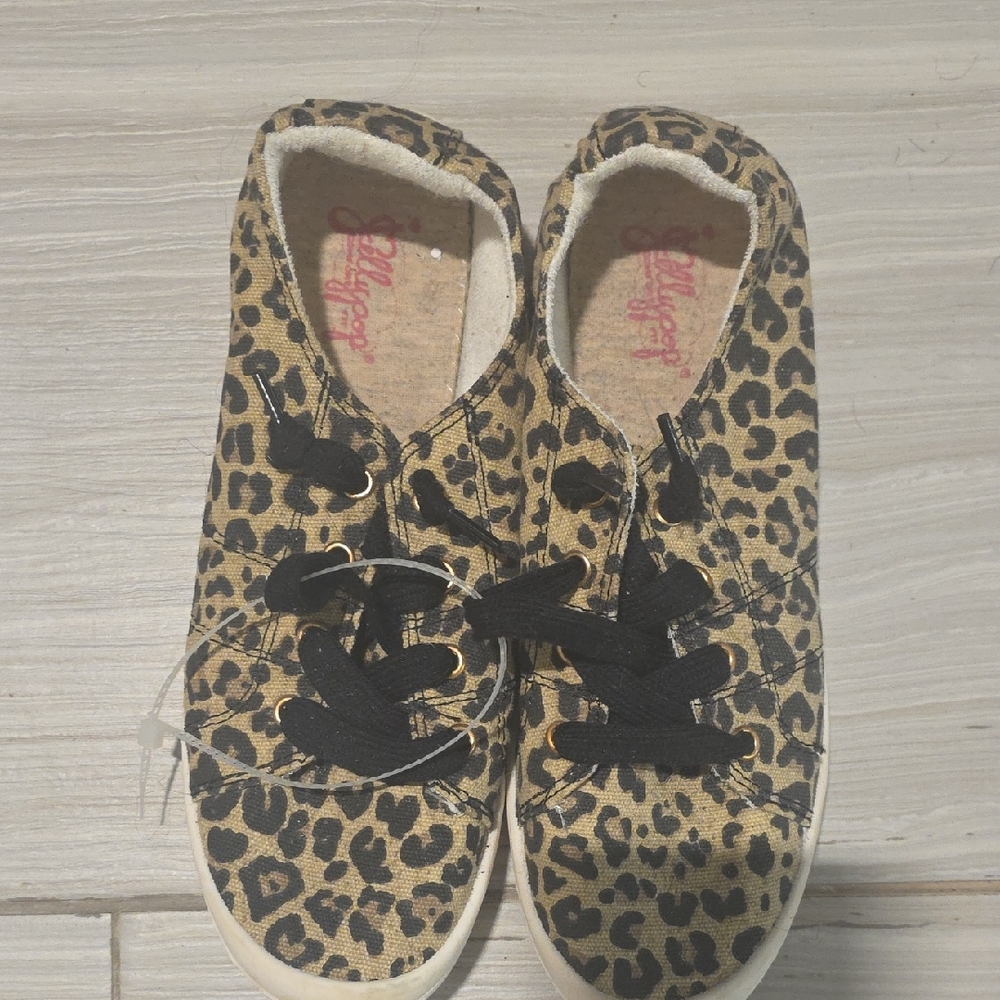 Jellypop Wild Leopard Sneakers
